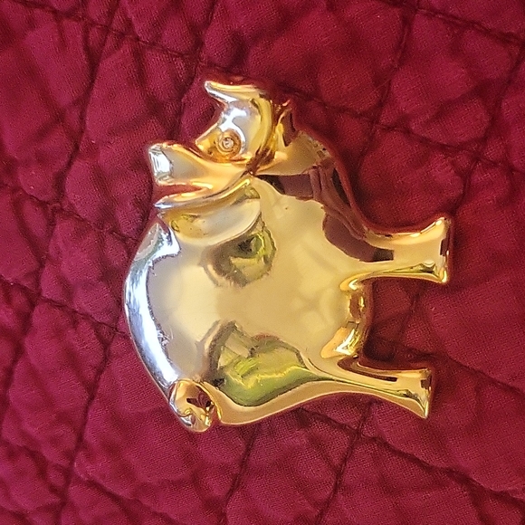 Vintage Gold Pig Pin with Swarovski Crystal Eye - Picture 2 of 5